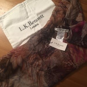 L.K.Bennett
